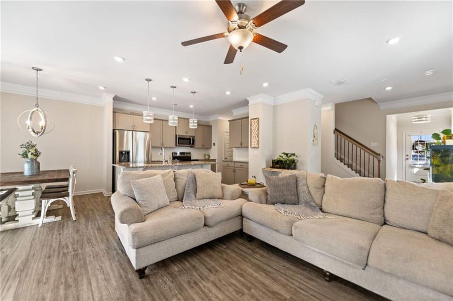 Furnished interior view inside a new home in , Jasper (Image 39).