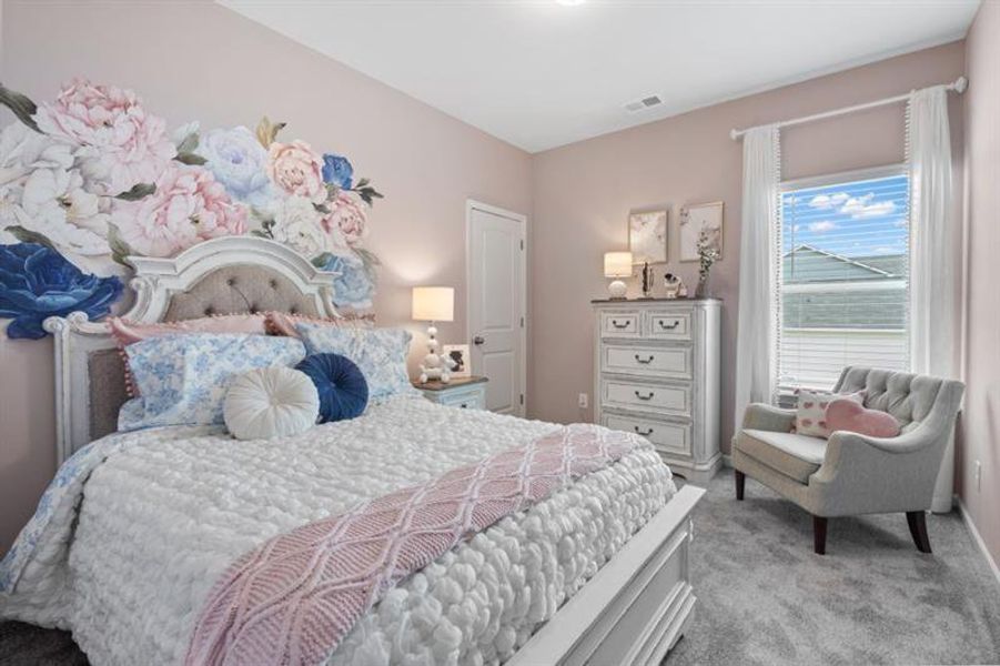 Furnished interior view inside a new home in Victoria Heights, Dallas (Image 33).