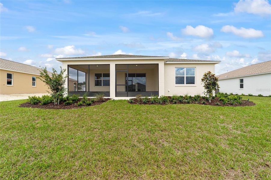 Exterior details and patio area of a home in , Ocala (Image 25). Exterior details and patio area of a home in , Ocala (Image 25).