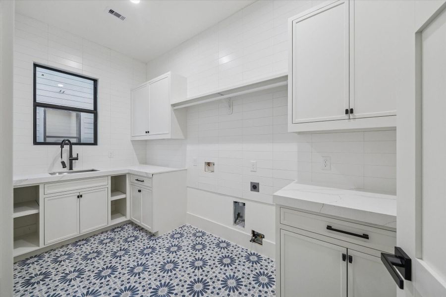 Furnished interior view inside a new home in , Houston (Image 32).