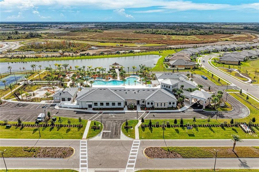 Community amenities in , Parrish (Image 74).