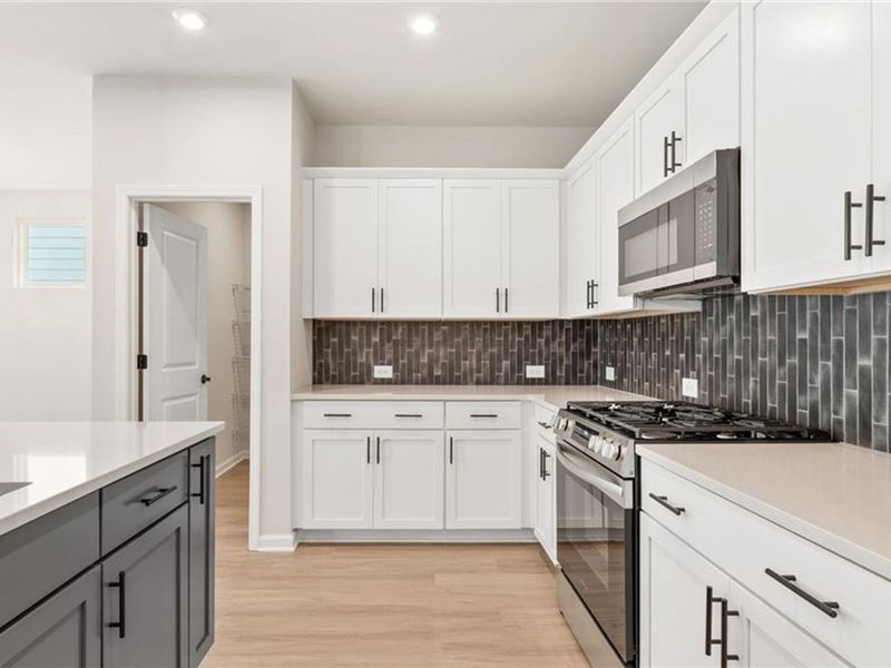 Furnished interior view inside a new home in Kelly Preserve, Loganville (Image 5).