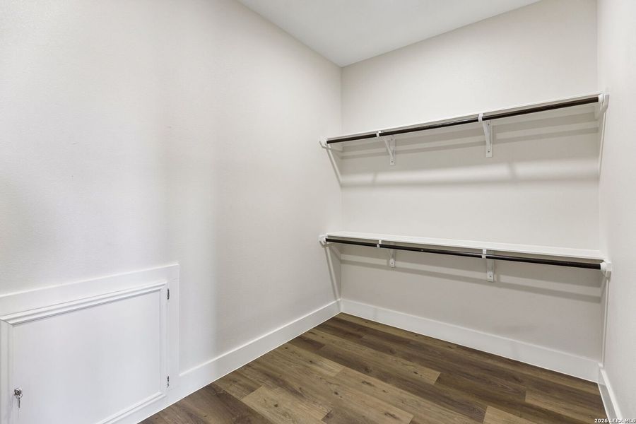 Spacious, unfurnished interior of a new home in , Leon Valley (Image 22).