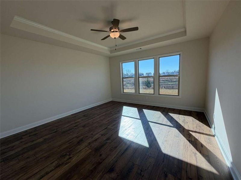 Spacious, unfurnished interior of a new home in , Jefferson (Image 22).