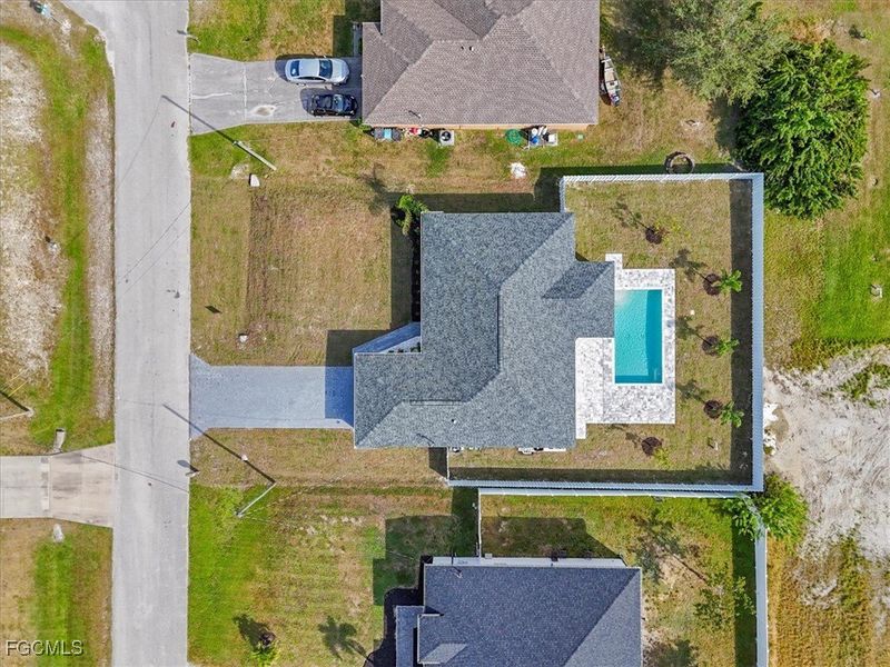 Image 38 of a home in Cape Coral.