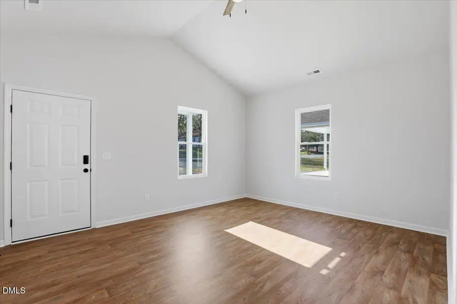 14-413 N Virginia St-14