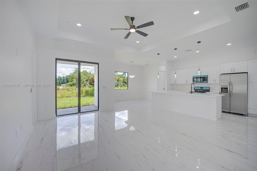 Spacious, unfurnished interior of a new home in , Lehigh Acres (Image 15).