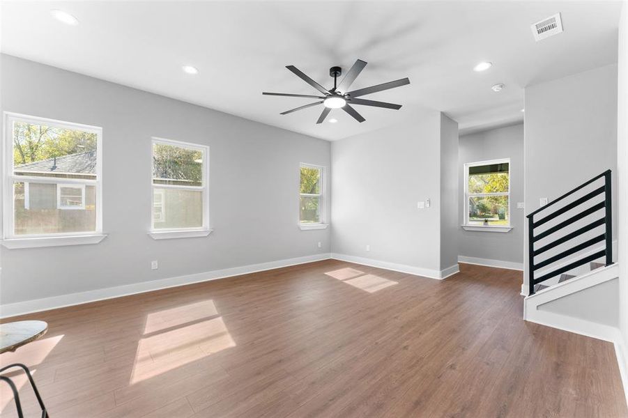 Spacious, unfurnished interior of a new home in , Cleburne (Image 27).