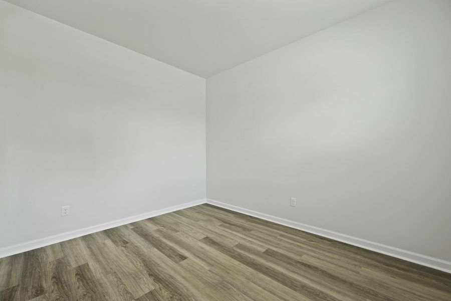 Spacious, unfurnished interior of a new home in Pineview North, Summerville (Image 17).
