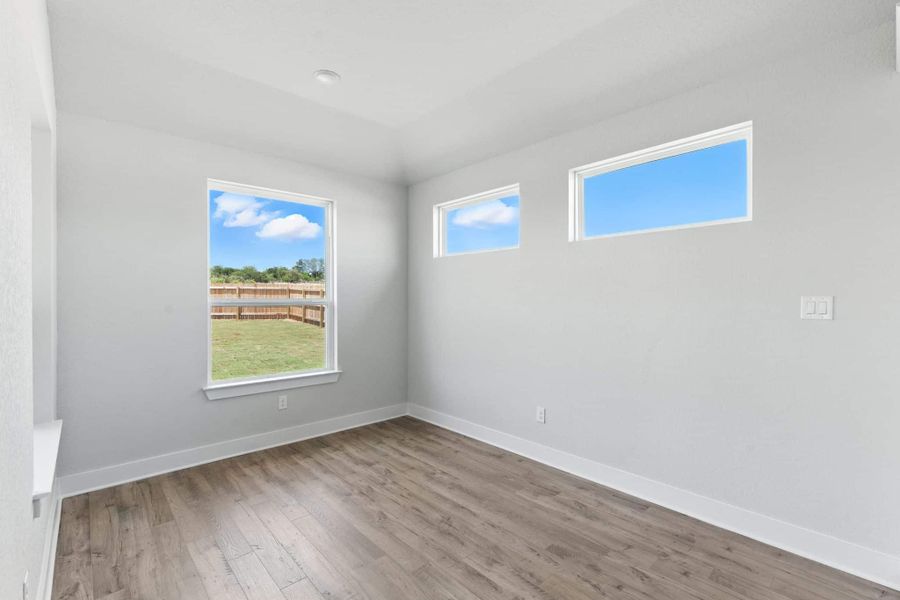 Spacious, unfurnished interior of a new home in Alsatian Oaks, Castroville (Image 28).