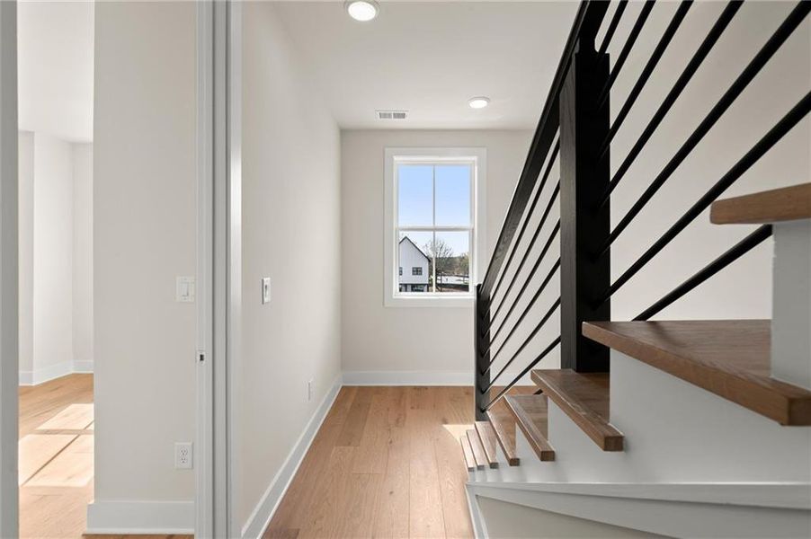 Spacious, unfurnished interior of a new home in , Alpharetta (Image 57).