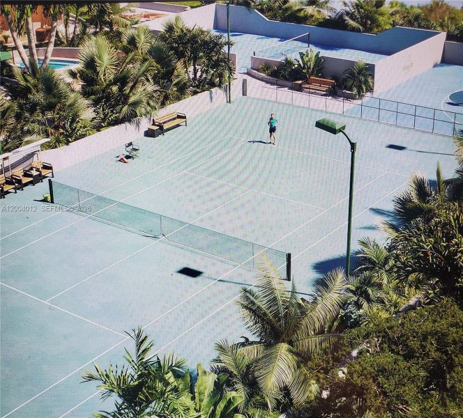 Community amenities in , Miami (Image 20).