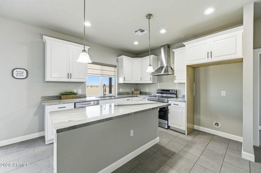 43-web-or-mls-78 N Pettoshas Dr-47