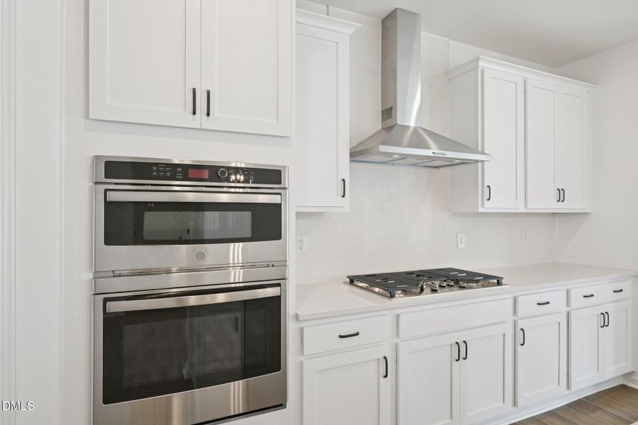 20-web-or-mls-Fetching Pl-S2503-020