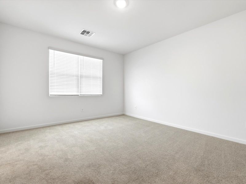 Spacious, unfurnished interior of a new home in Bella Vista Farms Estate Series, San Tan Valley (Image 8).