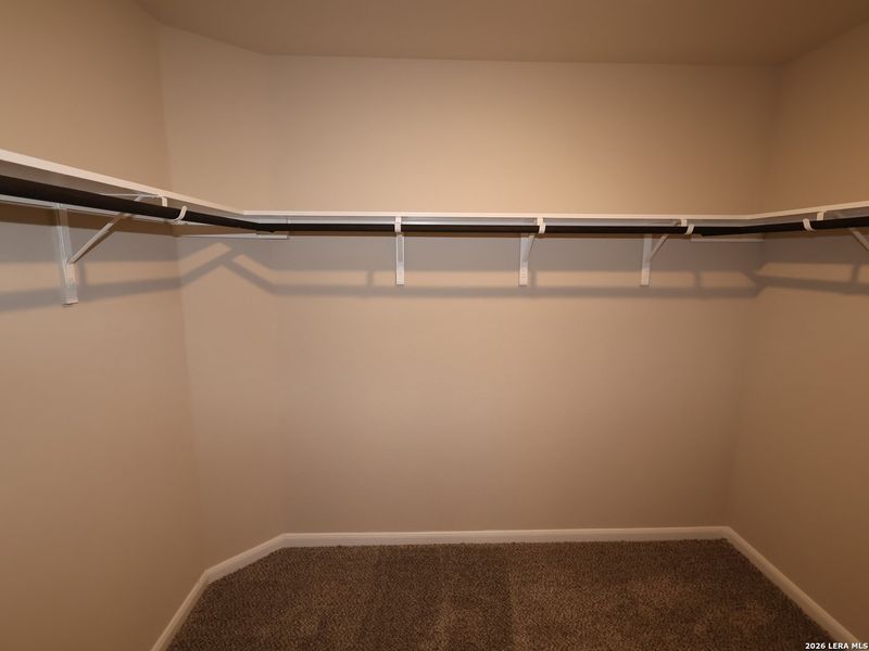 Spacious, unfurnished interior of a new home in Jordan's Ranch, San Antonio (Image 17).