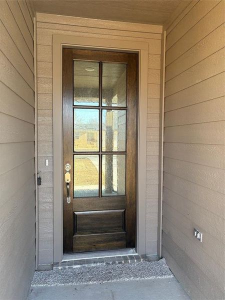 Exterior details and patio area of a home in , Van Alstyne (Image 16).