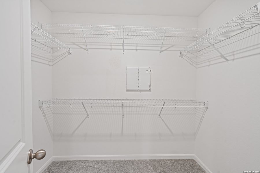 Spacious, unfurnished interior of a new home in Luckey Ranch, San Antonio (Image 23).