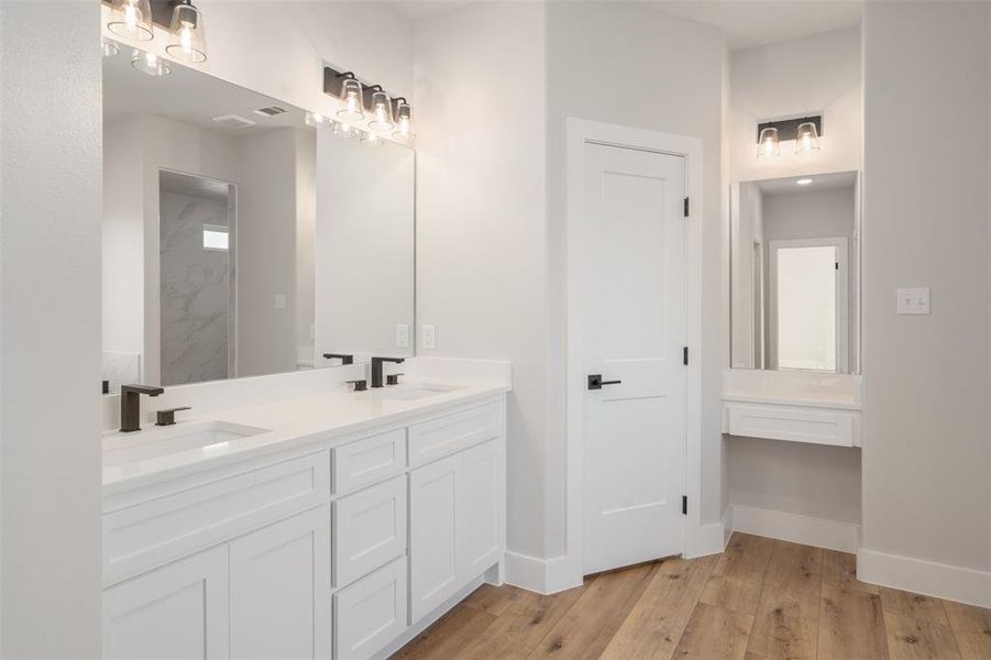 Furnished interior view inside a new home in , Mabank (Image 10). Furnished interior view inside a new home in , Mabank (Image 10).