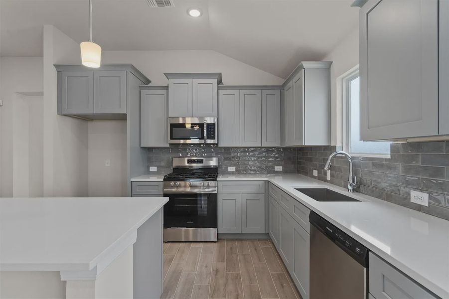 Furnished interior view inside a new home in Levy Crossing, Killeen (Image 8).