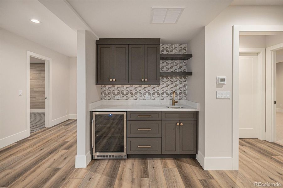 Basement wet bar