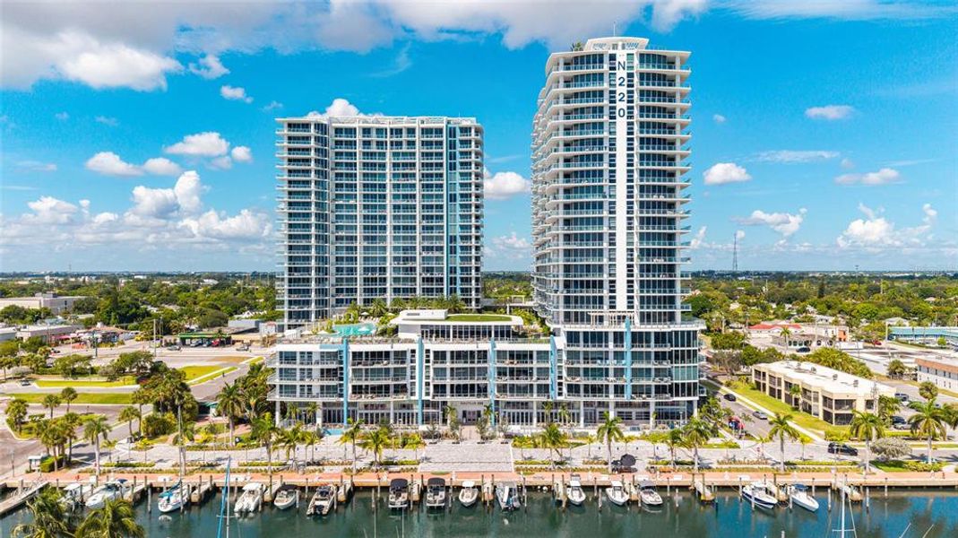 Condo located in Lake Park, FL showcasing its design and architecture (Image 29). Condo located in Lake Park, FL showcasing its design and architecture (Image 29).