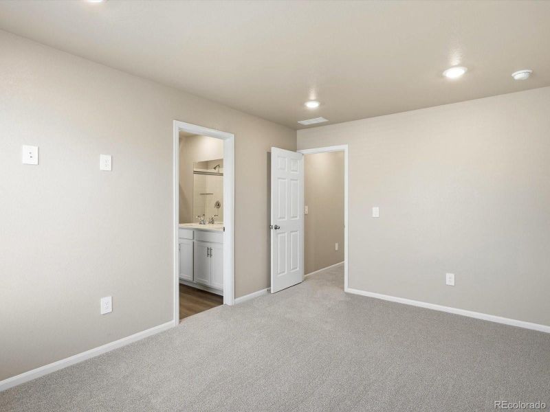 Spacious, unfurnished interior of a new home in , Thornton (Image 18).