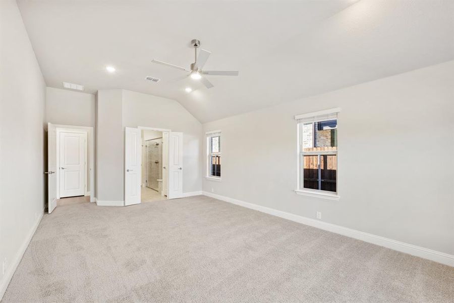 Spacious, unfurnished interior of a new home in Georgetown at Kings Fort, Kaufman (Image 31).