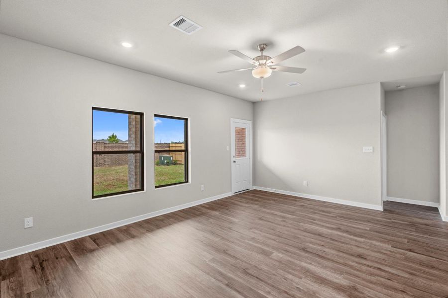 Spacious, unfurnished interior of a new home in Cypress Green, Hockley (Image 14). Spacious, unfurnished interior of a new home in Cypress Green, Hockley (Image 14).