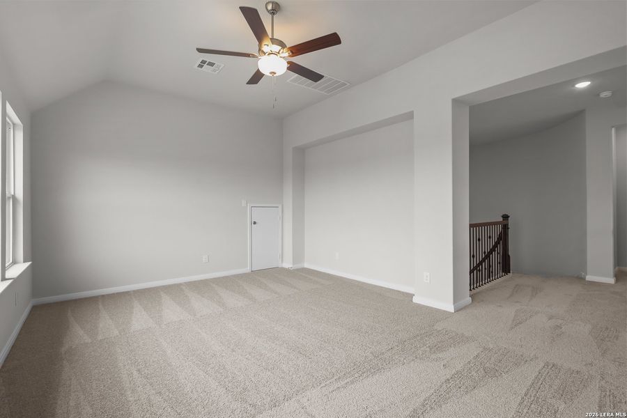 Spacious, unfurnished interior of a new home in Homestead, Schertz (Image 21).