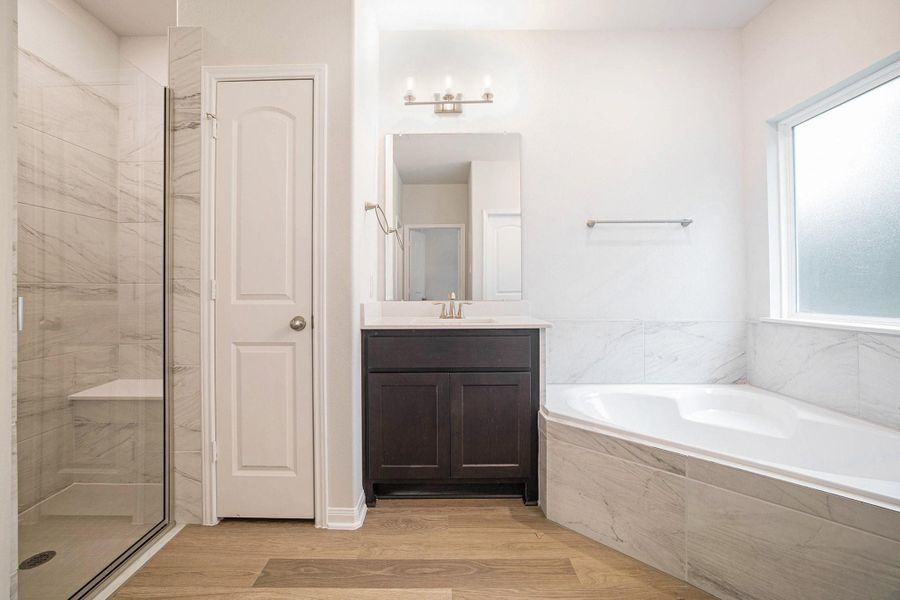 Furnished interior view inside a new home in Oakwood Ranch, Willis (Image 7). Furnished interior view inside a new home in Oakwood Ranch, Willis (Image 7).