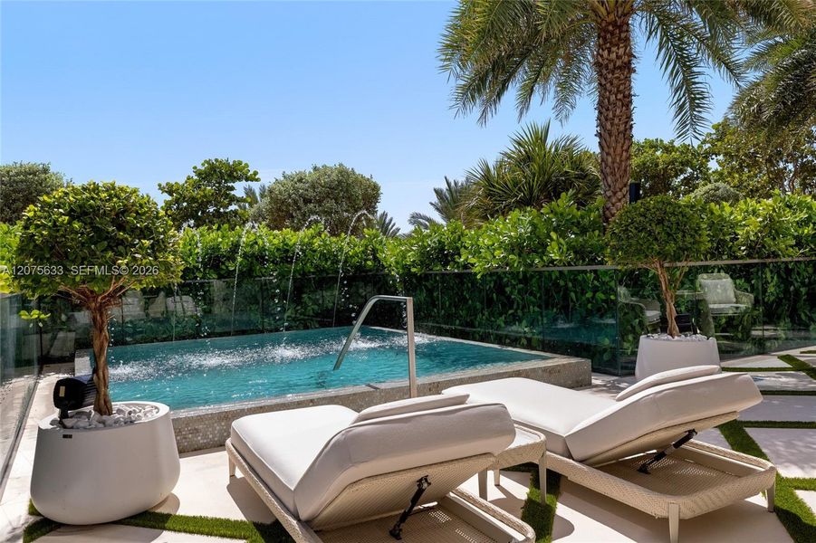 Community amenities in , Sunny Isles Beach (Image 55).
