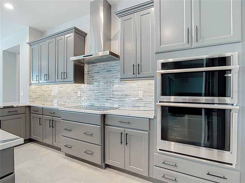 Furnished interior view inside a new home in Hampton Lakes, Sarasota (Image 17). Furnished interior view inside a new home in Hampton Lakes, Sarasota (Image 17).