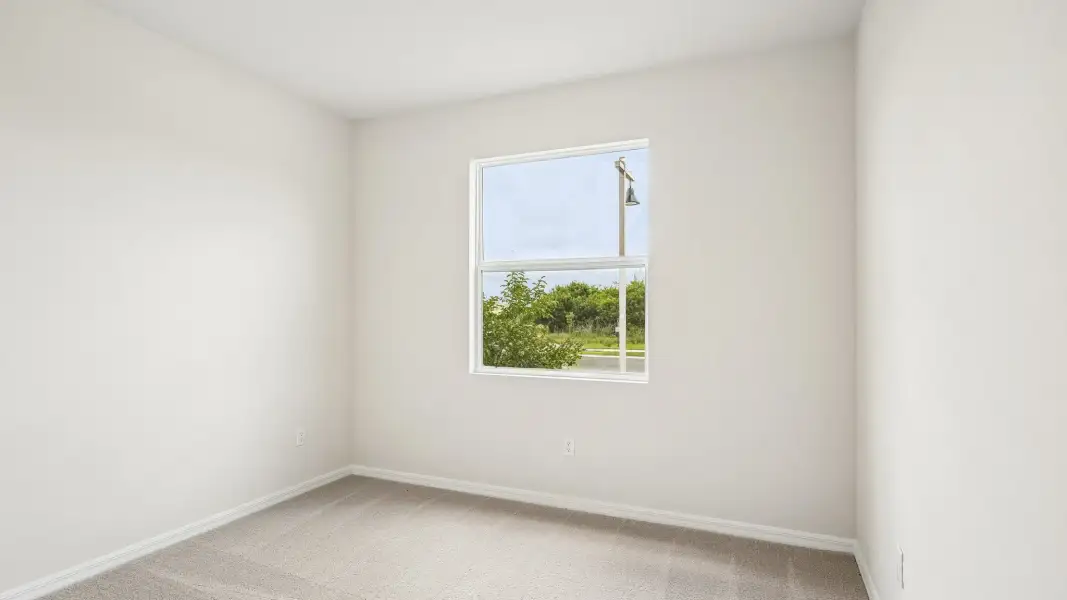Spacious, unfurnished interior of a new home in Legacy Preserve, Parrish (Image 25).