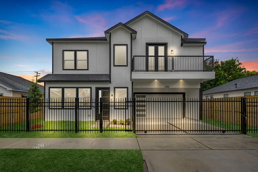 Front exterior of a new home in , Houston, TX, highlighting curb appeal (Image 2).