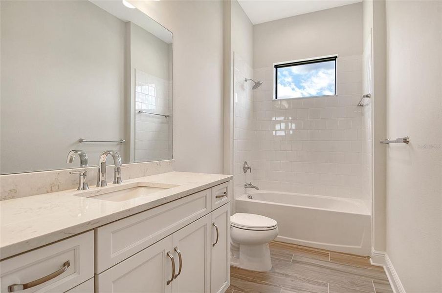 Furnished interior view inside a new home in Canoe Creek, Parrish (Image 13).