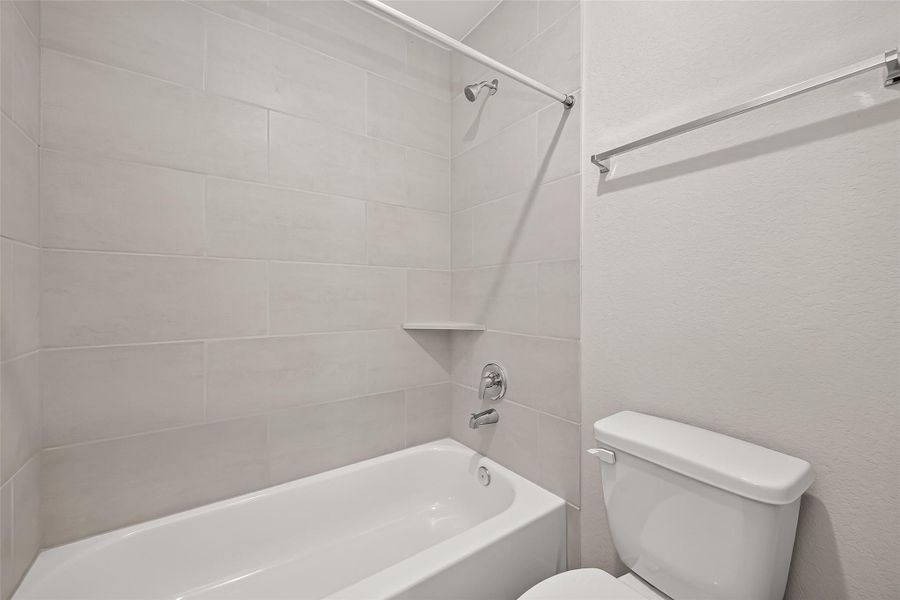 Furnished interior view inside a new home in Bammel Oaks, Houston (Image 14).