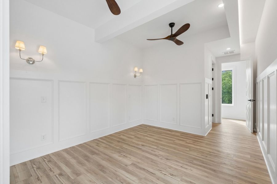 Spacious, unfurnished interior of a new home in , Folly Beach (Image 28).