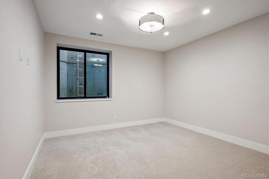 Spacious, unfurnished interior of a new home in , Denver (Image 21).