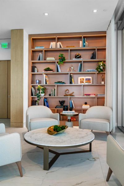 Owners Lounge Library ALBA41