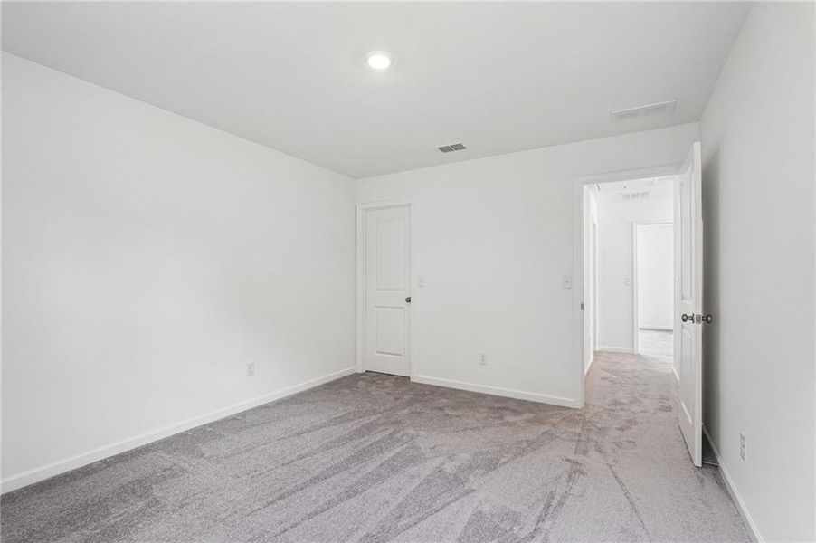 Spacious, unfurnished interior of a new home in Heritage River, Euharlee (Image 25). Spacious, unfurnished interior of a new home in Heritage River, Euharlee (Image 25).