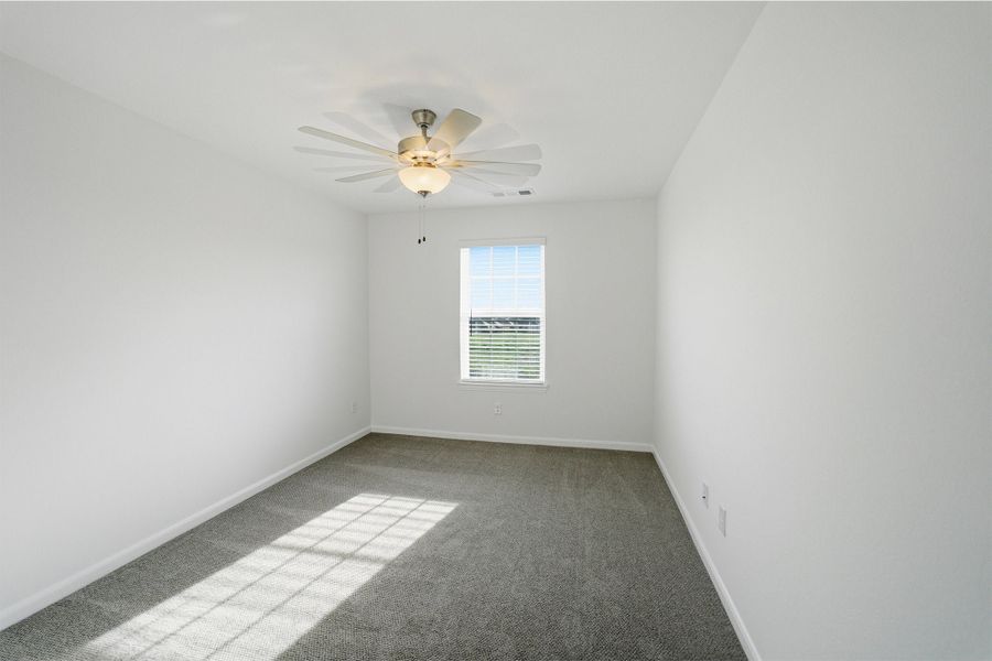 Spacious, unfurnished interior of a new home in Saddlebrook Estates, Waxahachie (Image 57). Spacious, unfurnished interior of a new home in Saddlebrook Estates, Waxahachie (Image 57).