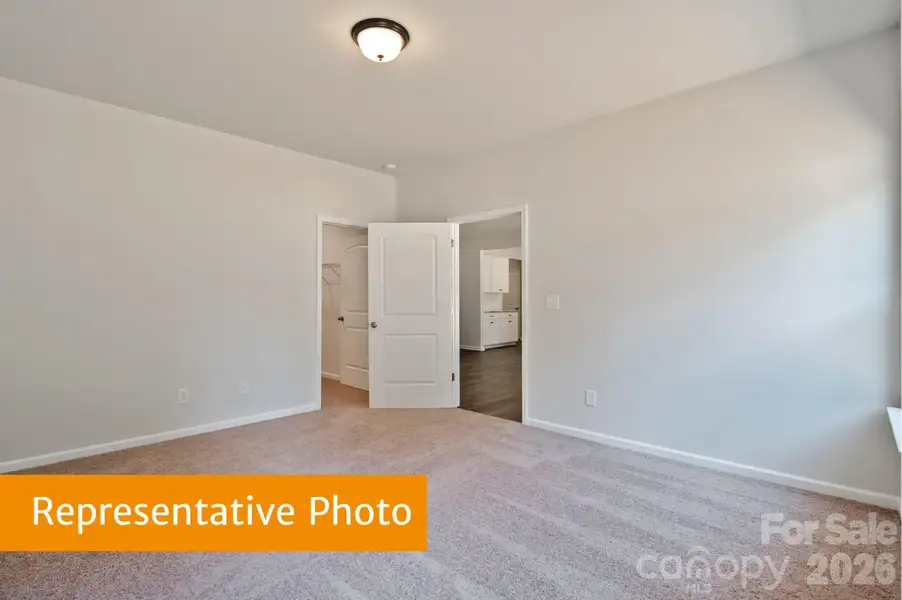 Spacious, unfurnished interior of a new home in Pine Bluff, Midland (Image 3).