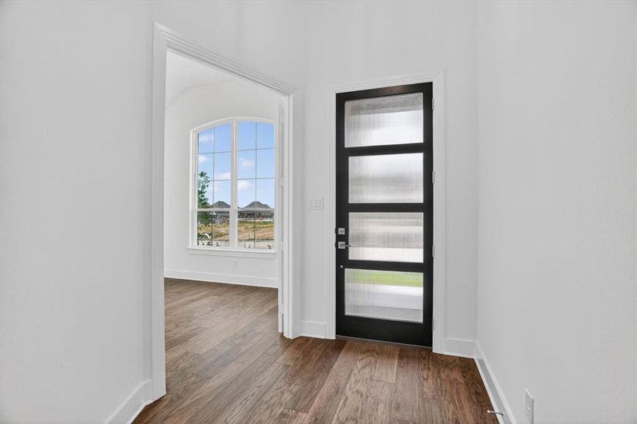 Spacious, unfurnished interior of a new home in Tavolo Park, Fort Worth (Image 18). Spacious, unfurnished interior of a new home in Tavolo Park, Fort Worth (Image 18).