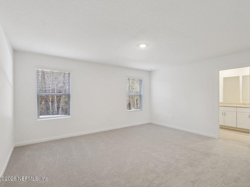 Spacious, unfurnished interior of a new home in , Jacksonville (Image 10).