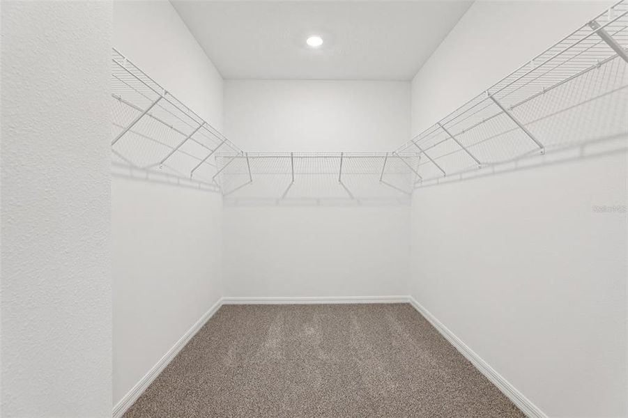 Spacious, unfurnished interior of a new home in Hamilton Bluff - Signature Series, Lake Hamilton (Image 23).