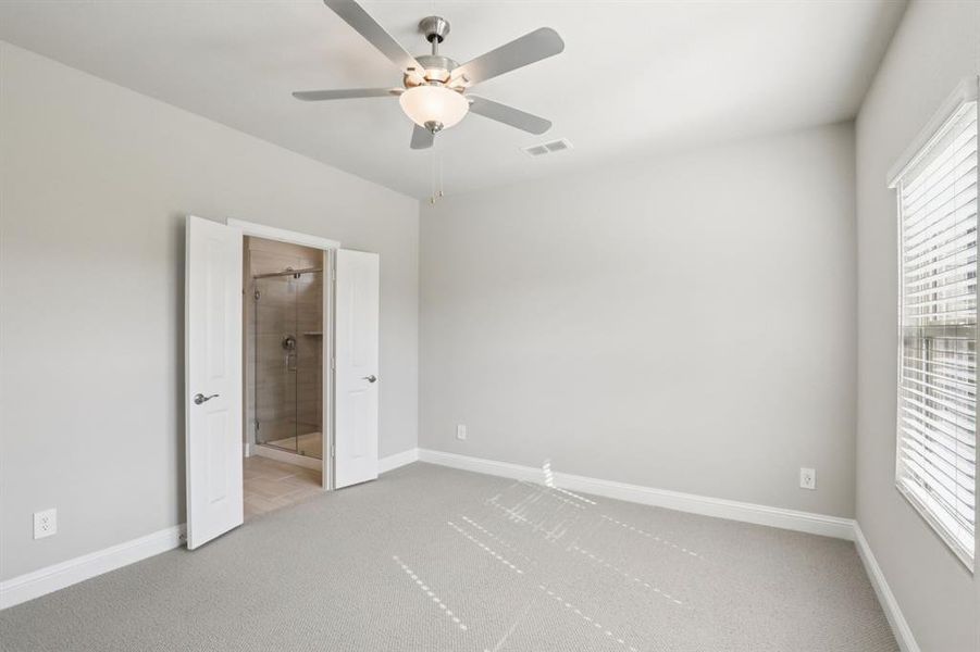 Spacious, unfurnished interior of a new home in Simpson Crossing - Spring Series, McKinney (Image 18).