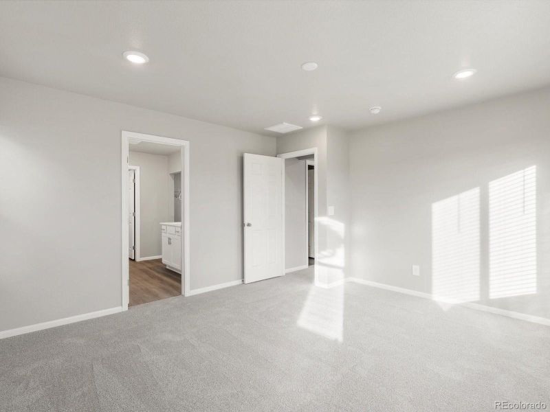 Spacious, unfurnished interior of a new home in Revere at Johnstown, Johnstown (Image 18).