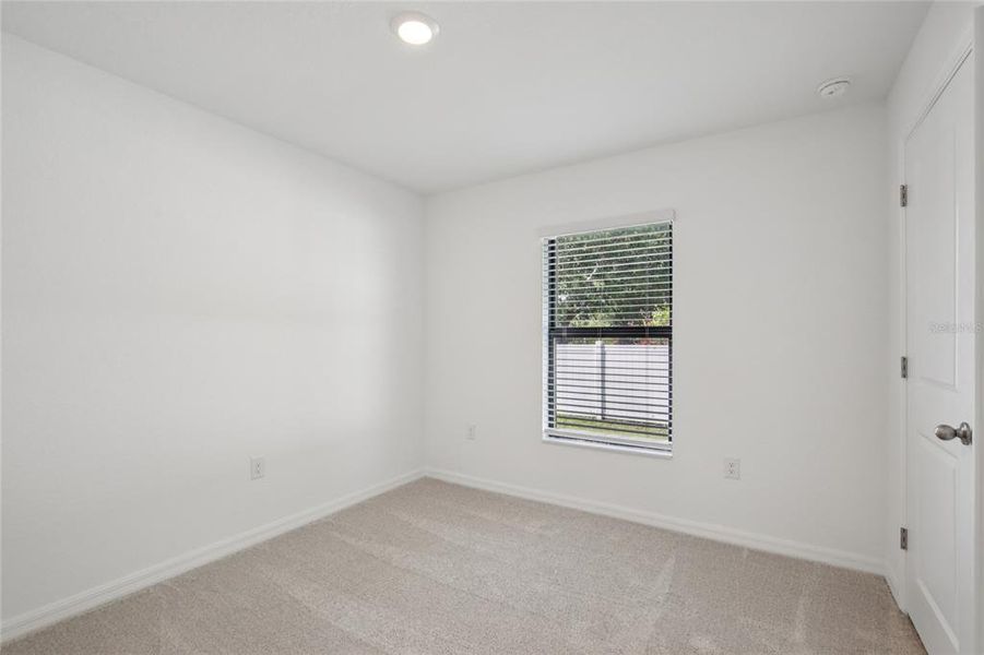 Spacious, unfurnished interior of a new home in , Port Charlotte (Image 15).