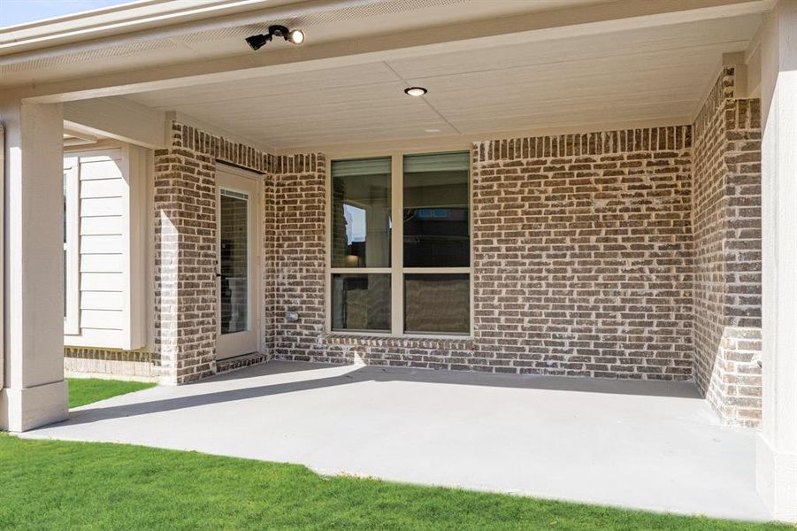 Exterior details and patio area of a home in Union Park Classic 55, Little Elm (Image 3).